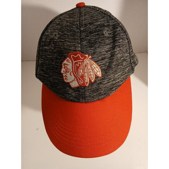 Chicago Blackhawks NHL Heathered Gray & Red Baseball Cap Hat Sports Fan Gear - Picture 1 of 9